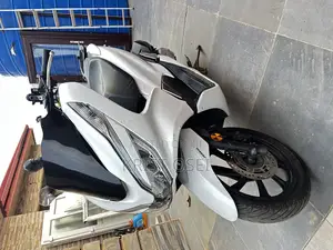 Honda 2020 White