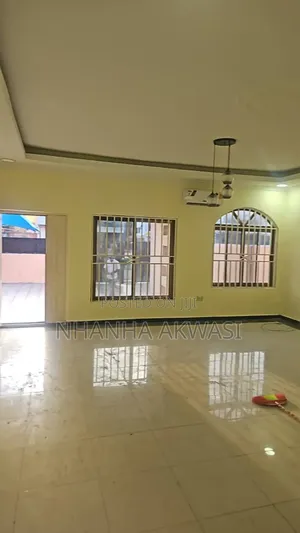 3bdrm House in Spintex, Sakumono for rent