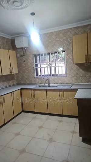 3bdrm House in Spintex, Sakumono for rent