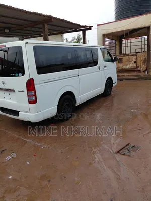 Toyota HiAce 2012 White