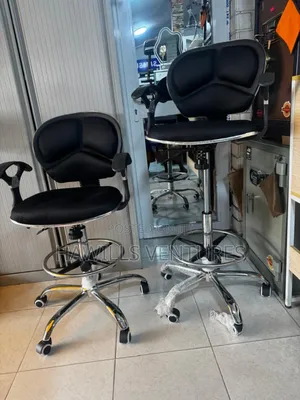 Black Counter Adjustable Chair