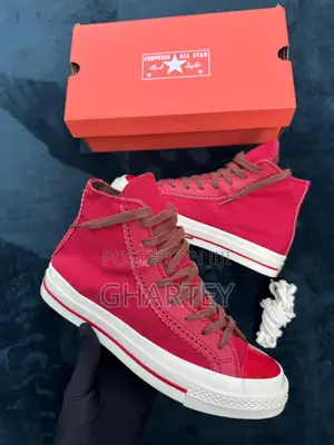 Converse All Star Chuck Taylor High-Top Sneakers – Bold Red Classic
