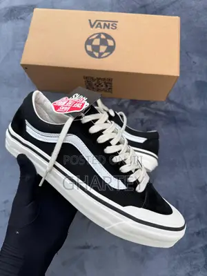 Vans Old Skool Low-Top Sneakers – Classic Black White