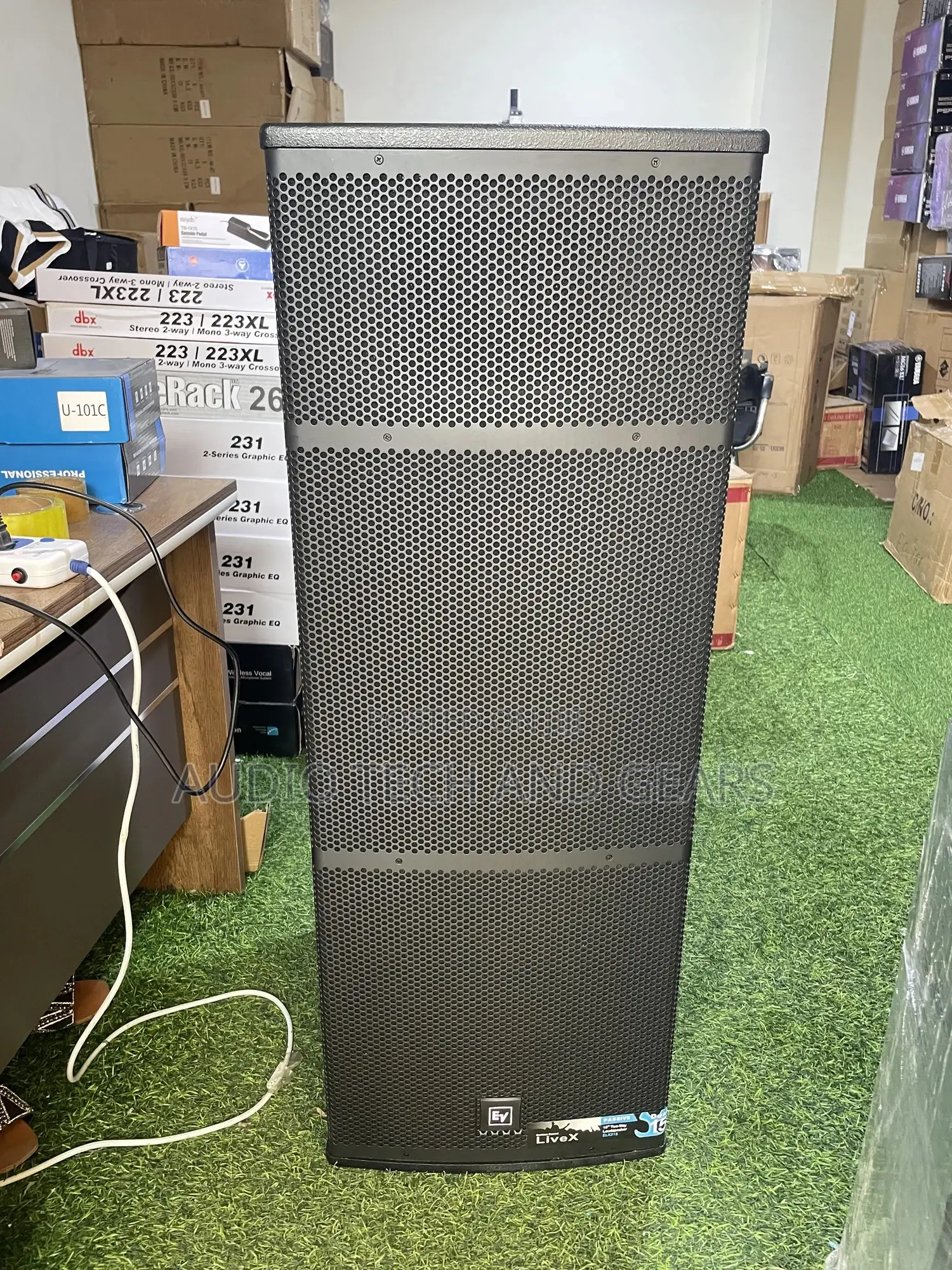 Ev Elx215 Full Range Speakers Pair