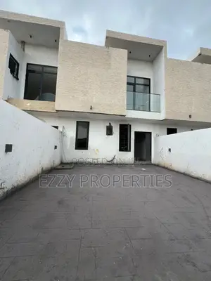2bdrm Duplex in Ashaley Botwe for rent