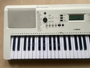Yamaha Ez 220 Keyboard