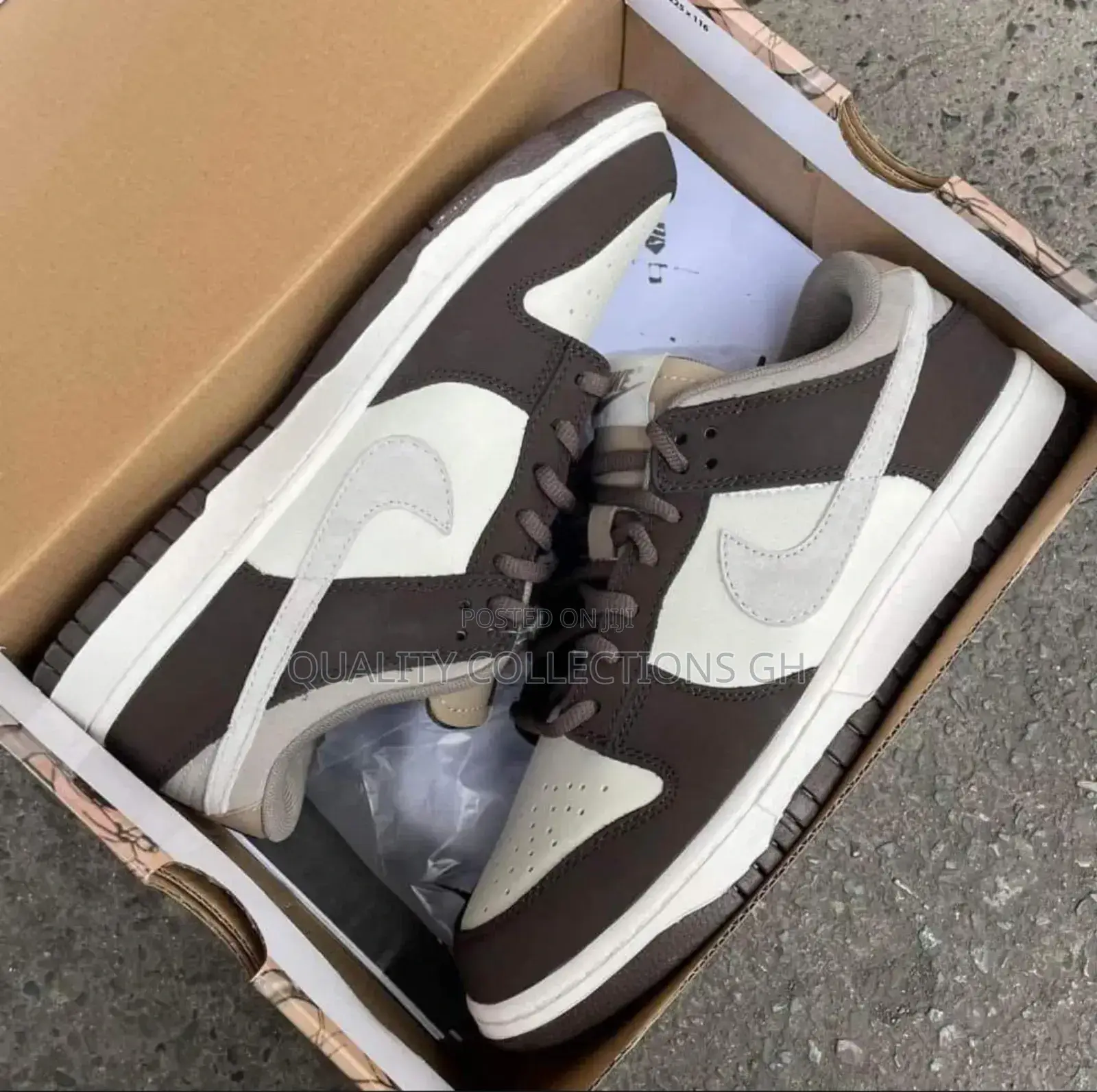 Nike Low Dunk Brown and White