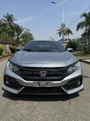 Honda Civic EX Hatchback 2018 Silver
