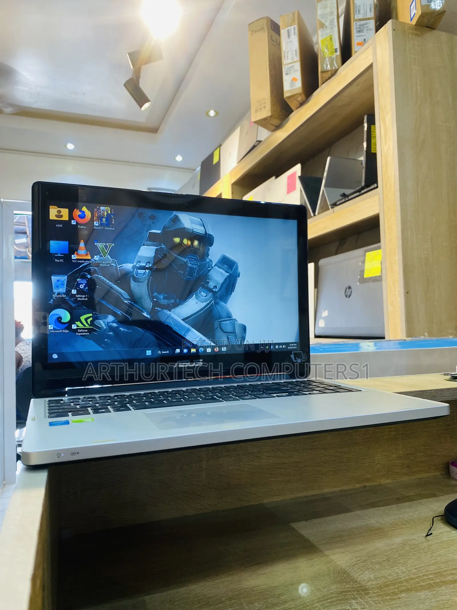 Laptop Asus 8GB Intel Core I7 HDD 1T