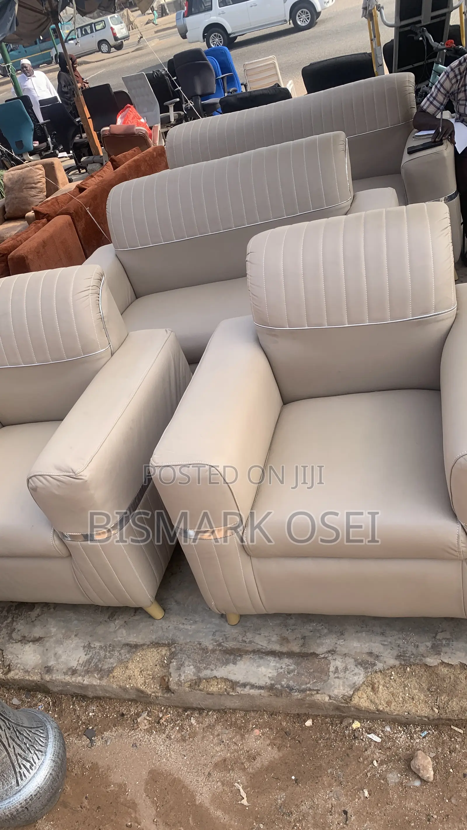 A Comfortable Sofa Set