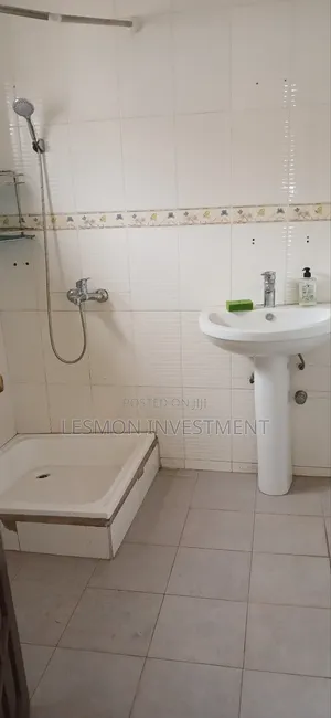 2bdrm House in Lesmon Investment, Manet Court for sale