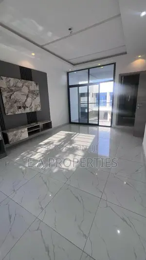 3bdrm House in E A Properties, Lake Side Estate for sale