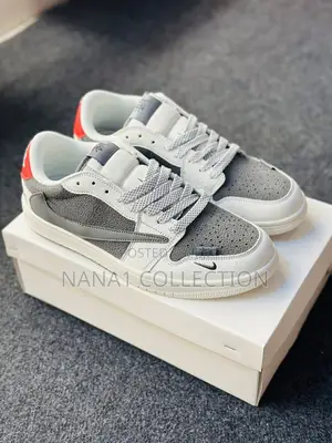 Unisex Travis Scott X Air Jordan 1 Low Light Grey Sneakers