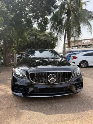 Mercedes-Benz E300 2019 Black
