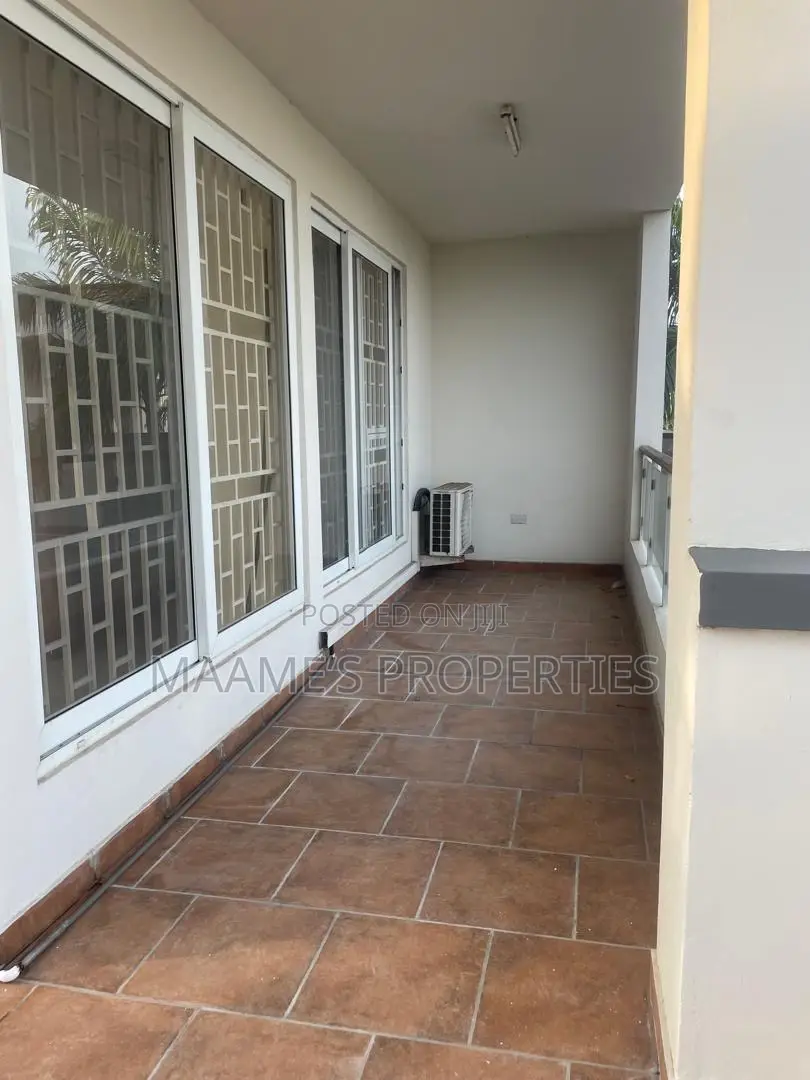 5bdrm House in Labone for rent