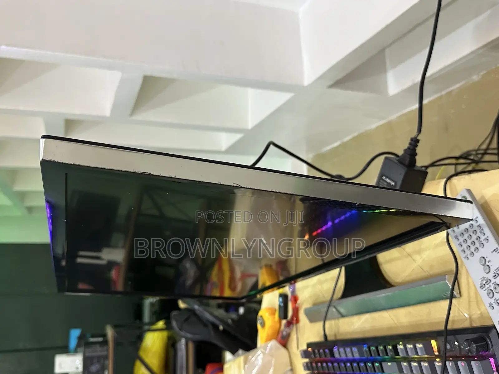 Samsung U28e590d Series 28” Led Uhd