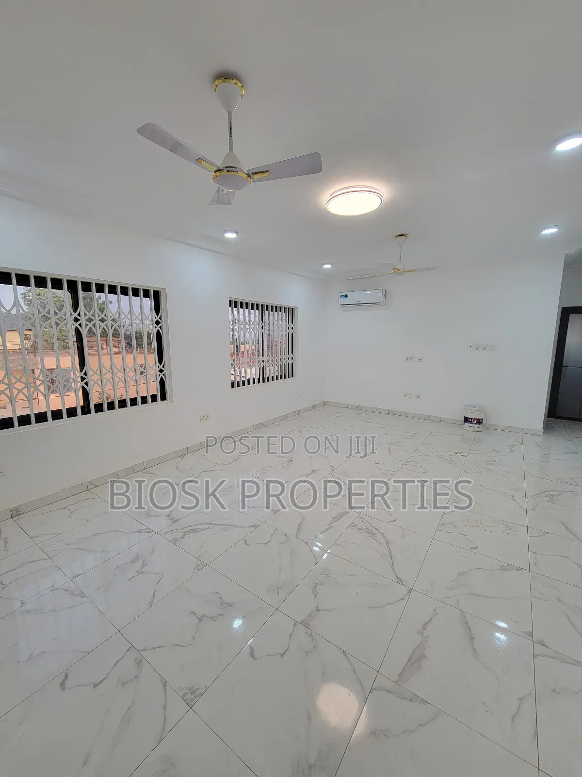 2bdrm Apartment in Kiosk Properties, Oyibi for rent