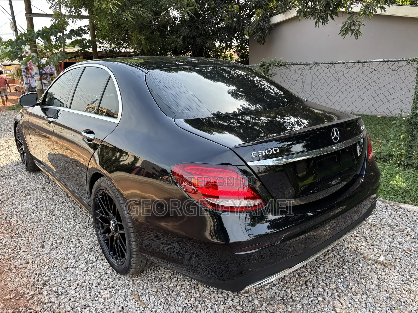 Mercedes-Benz E300 2018 Black