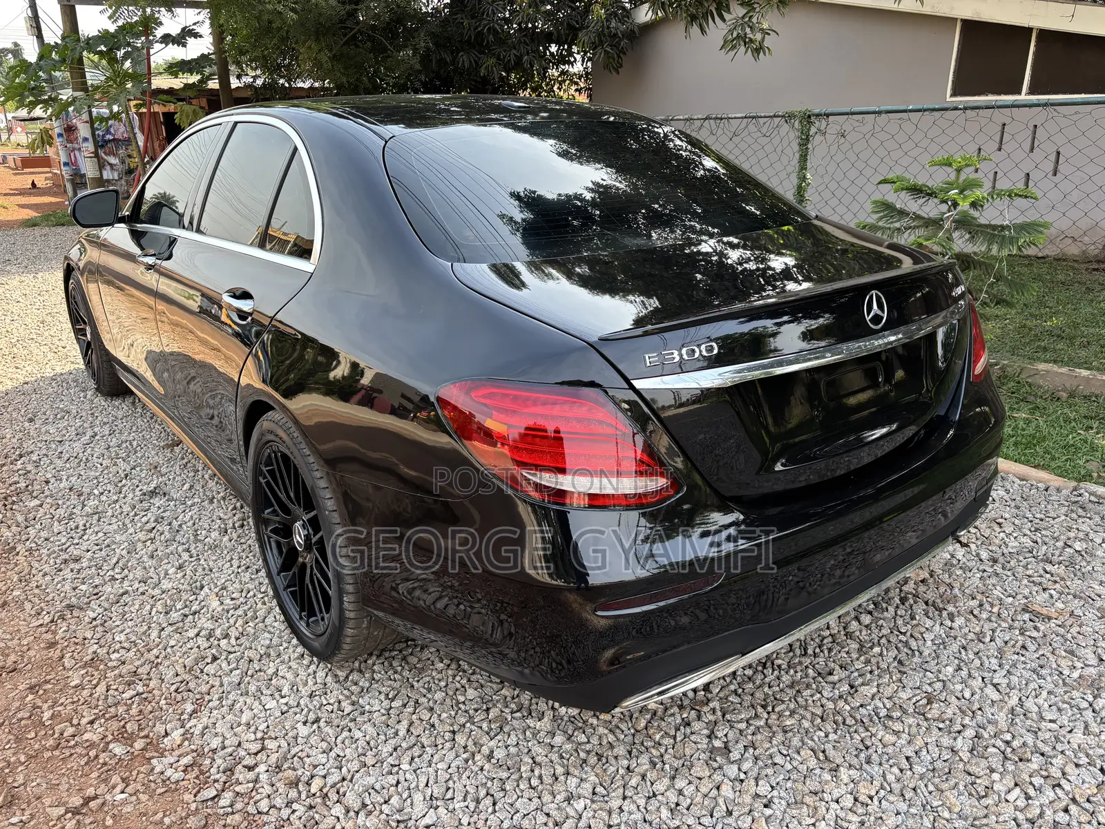 Mercedes-Benz E300 2018 Black