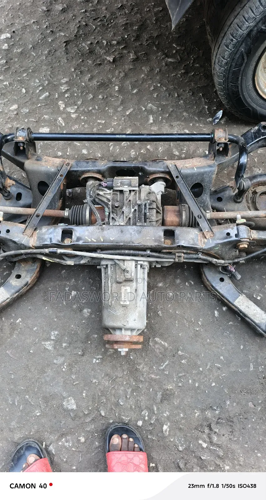 Equinox/Saturn Vue Back Axle Complete