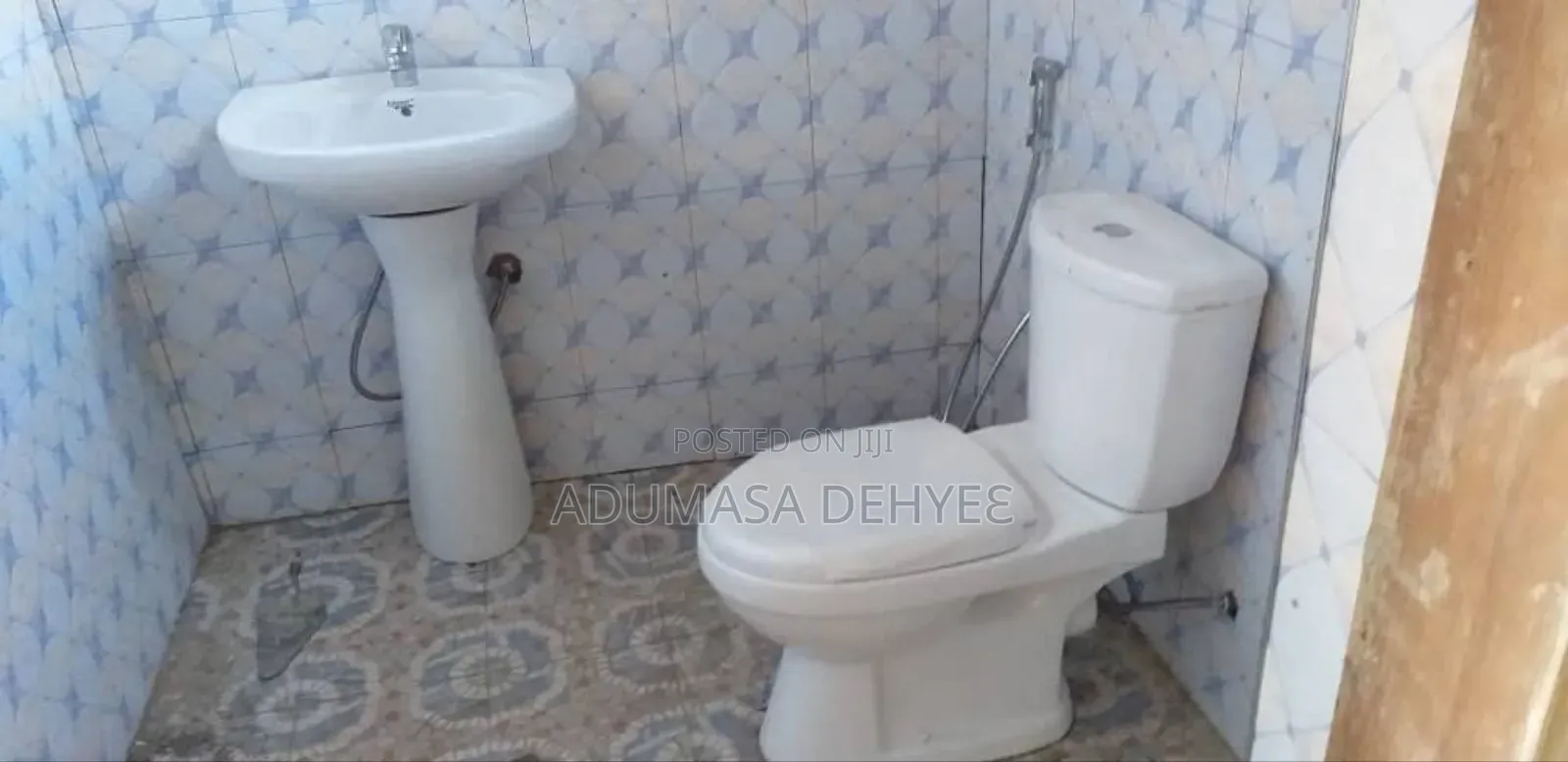 Commercial Room For Rent
