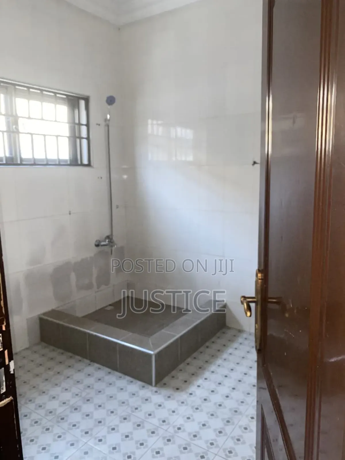 4bdrm House in Dansoman for sale