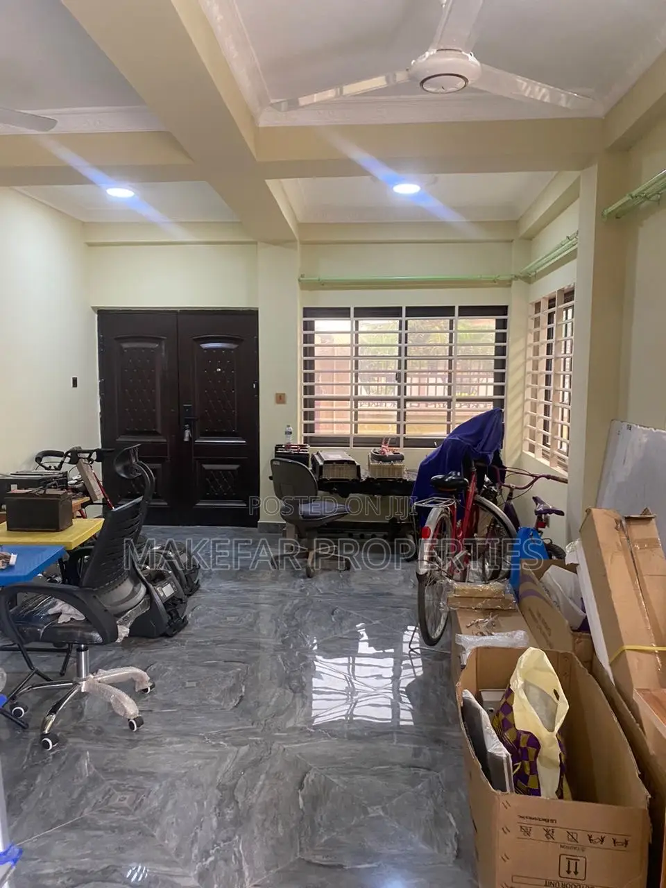 3bdrm House in School Junction for rent