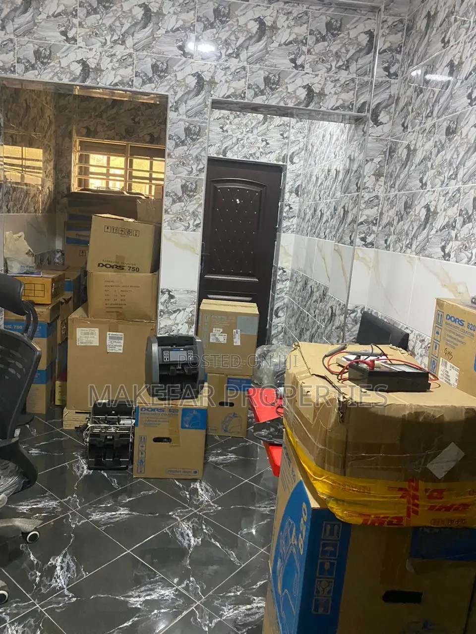 3bdrm House in School Junction for rent