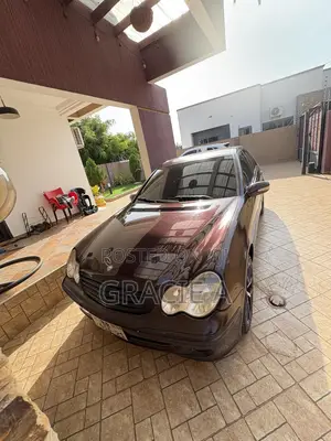 Mercedes-Benz C230 2009 Burgundy