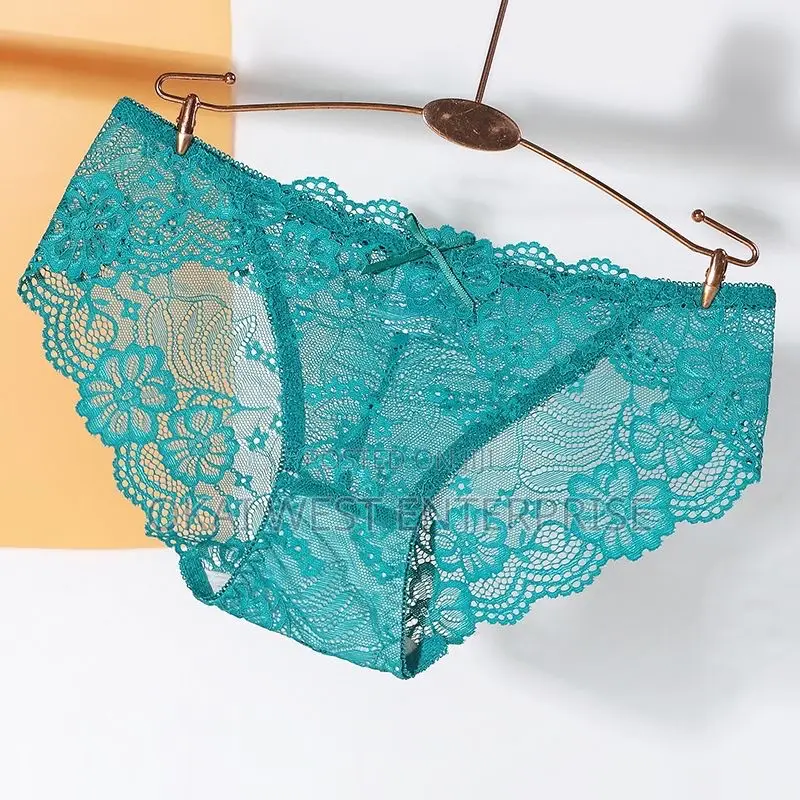 Elegant Lace-Edge Transparent for Ultimate Comfort and Style