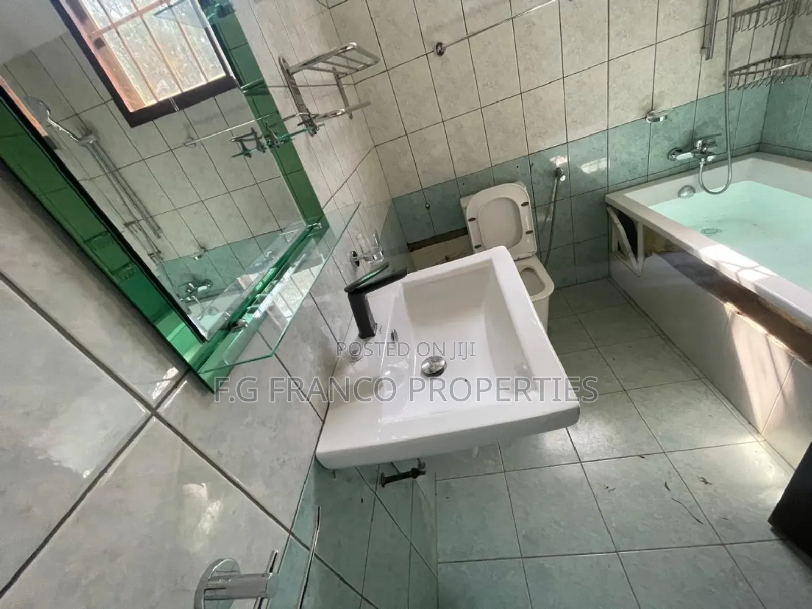 3bdrm House in Kg Franco Properties, Ashaiman Municipal for rent