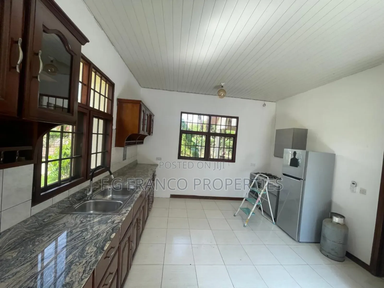 3bdrm House in Kg Franco Properties, Ashaiman Municipal for rent