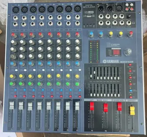 Yamaha Mg8/2fxusb 8-Input Stereo Mixer With DSP Effects.
