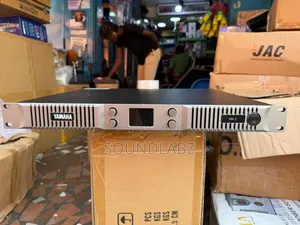 Yamaha M4.2 4in1 Professional Power Amplifier