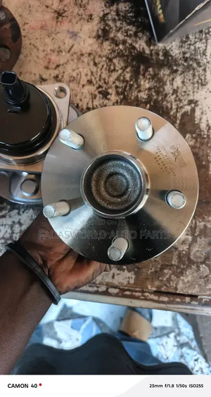 Toyota Corolla 2009 Back Hub