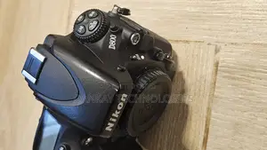 Nikon D800 Body With Battery And Charger