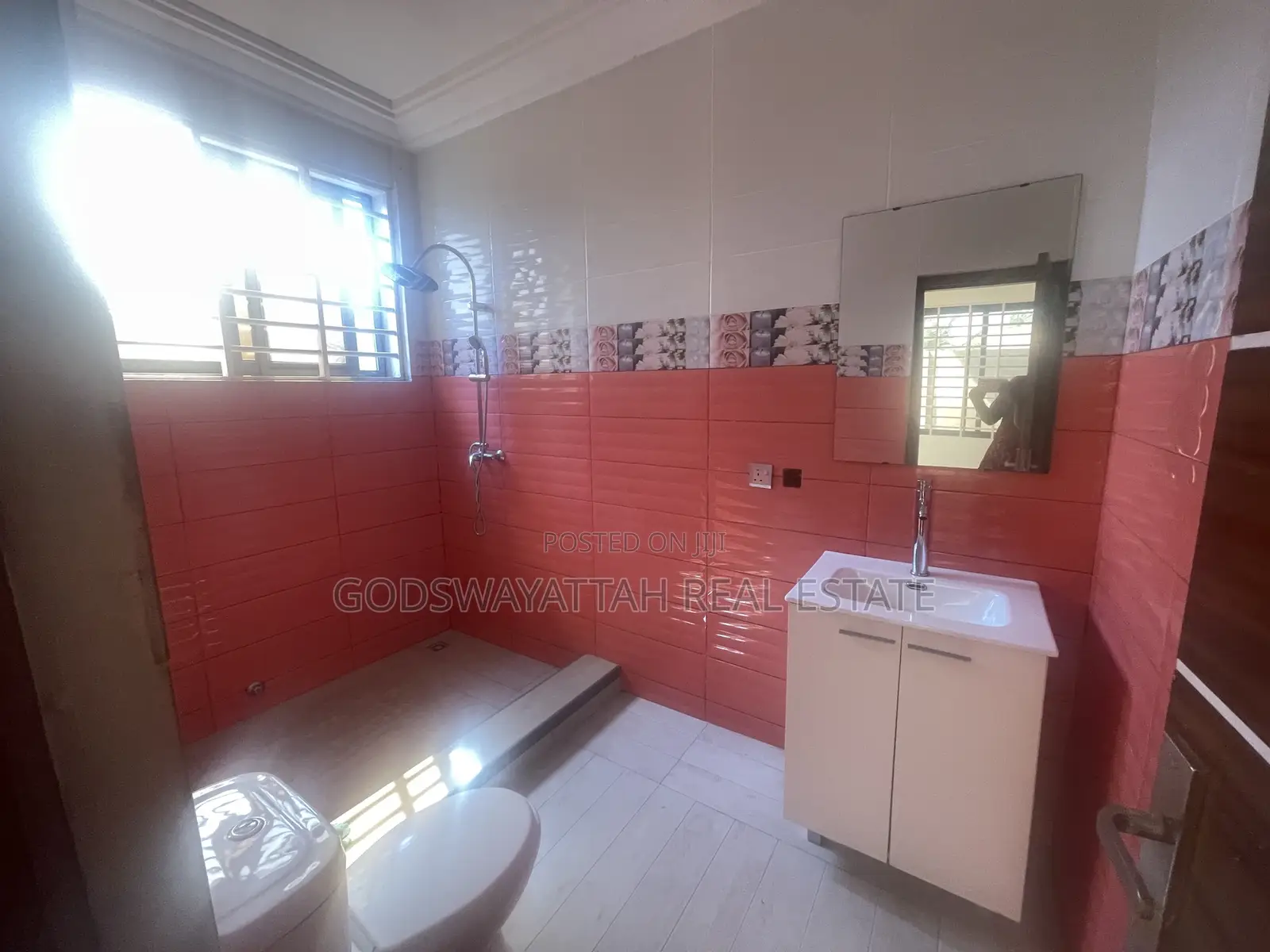 3bdrm Apartment in East Legon, Adjiriganor for rent