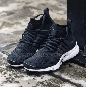 Nike Presto Black and White