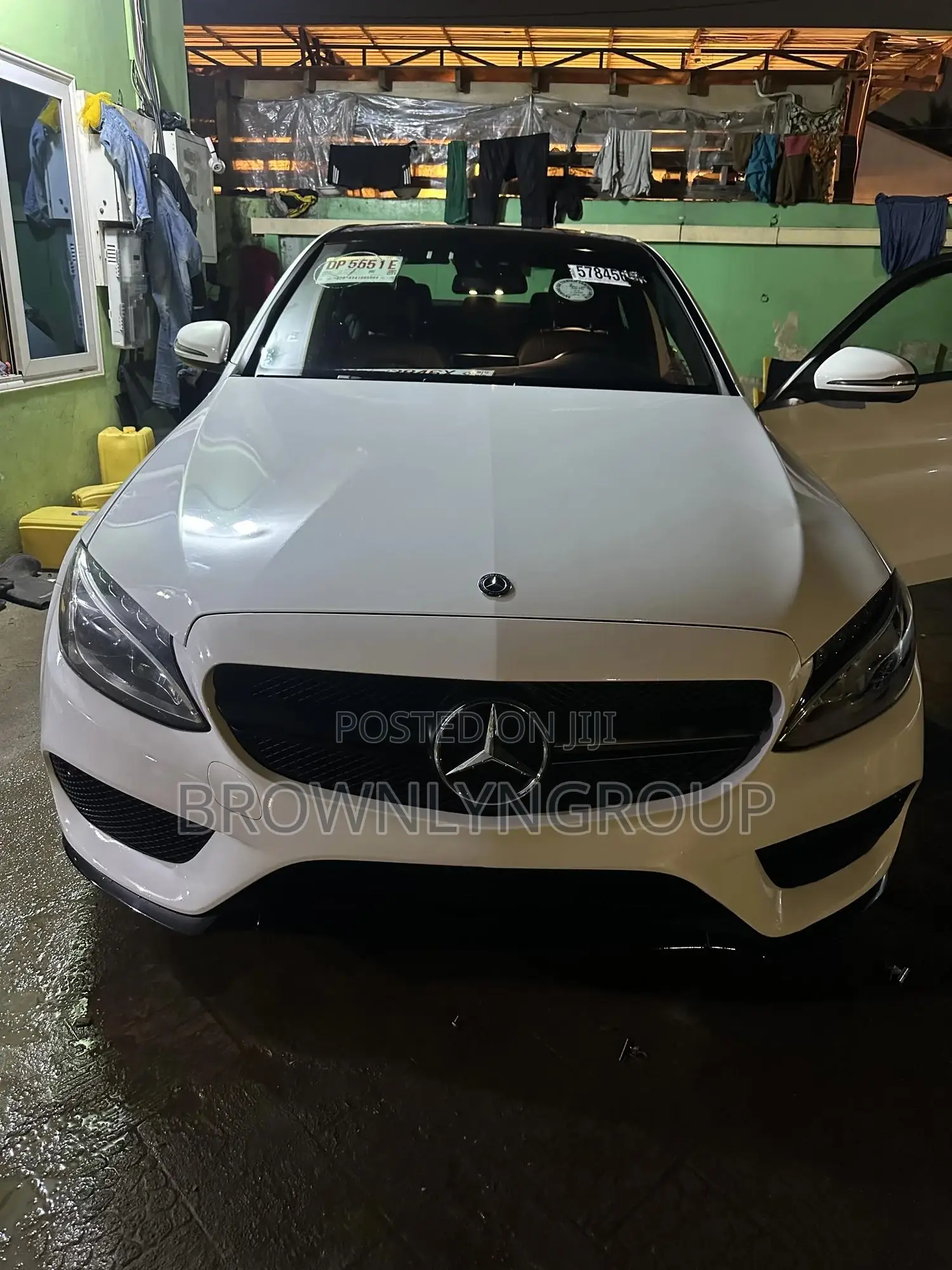 Mercedes Benz C300 2017 for Rent