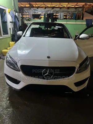 Mercedes Benz C300 2017 for Rent