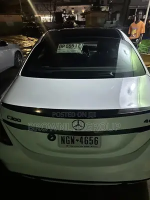 Mercedes Benz C300 2017 for Rent