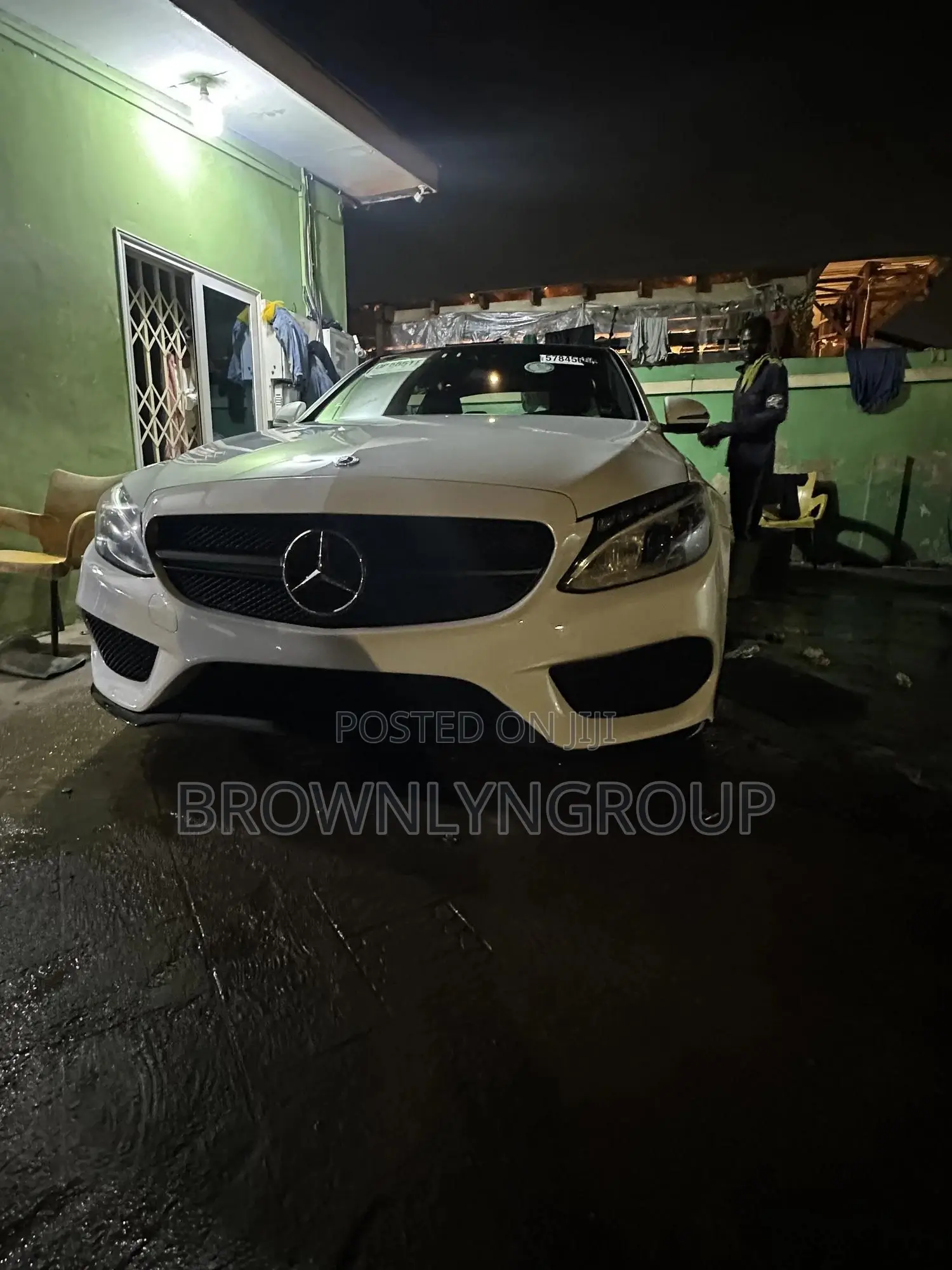 Mercedes Benz C300 2017 for Rent