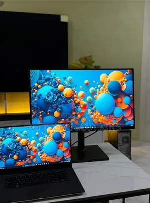 Dell Ultrasharp 27 Inches Edgeless Monitor