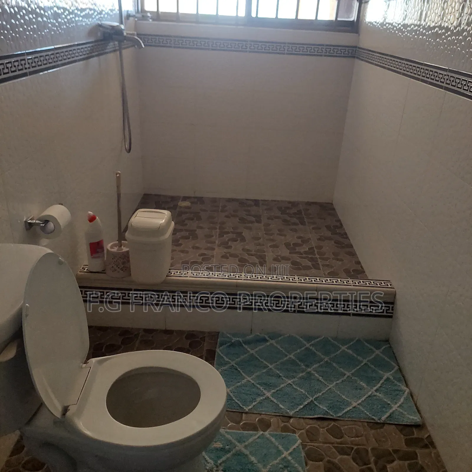 Furnished 3bdrm Apartment in Kg Franco Properties, Spintex for rent