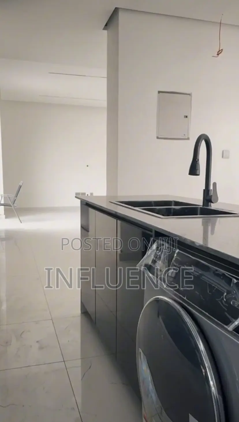 3bdrm House in American House Area, East Legon for sale