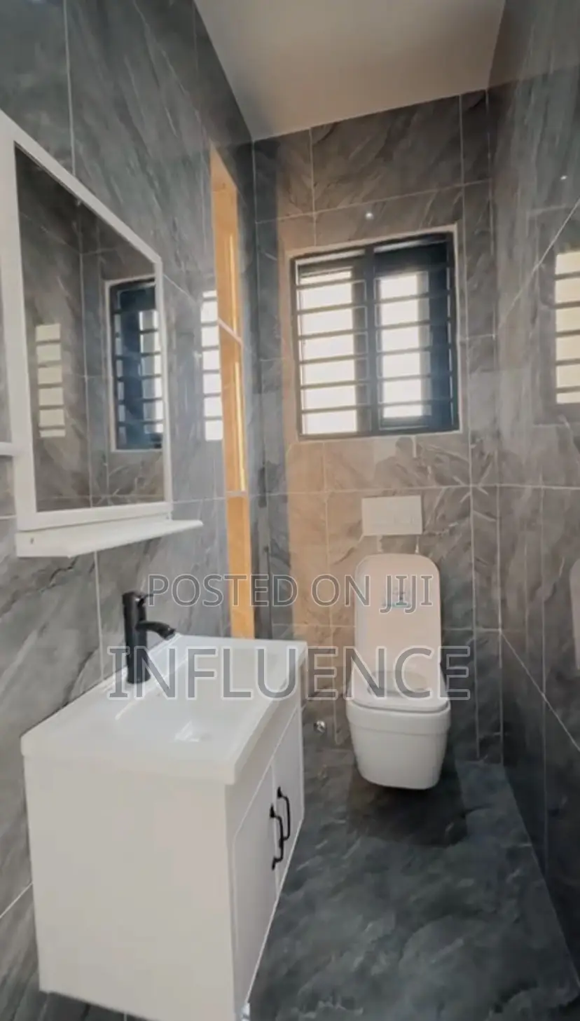 3bdrm House in American House Area, East Legon for sale
