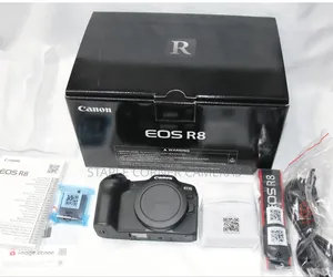 Canon Eos R8