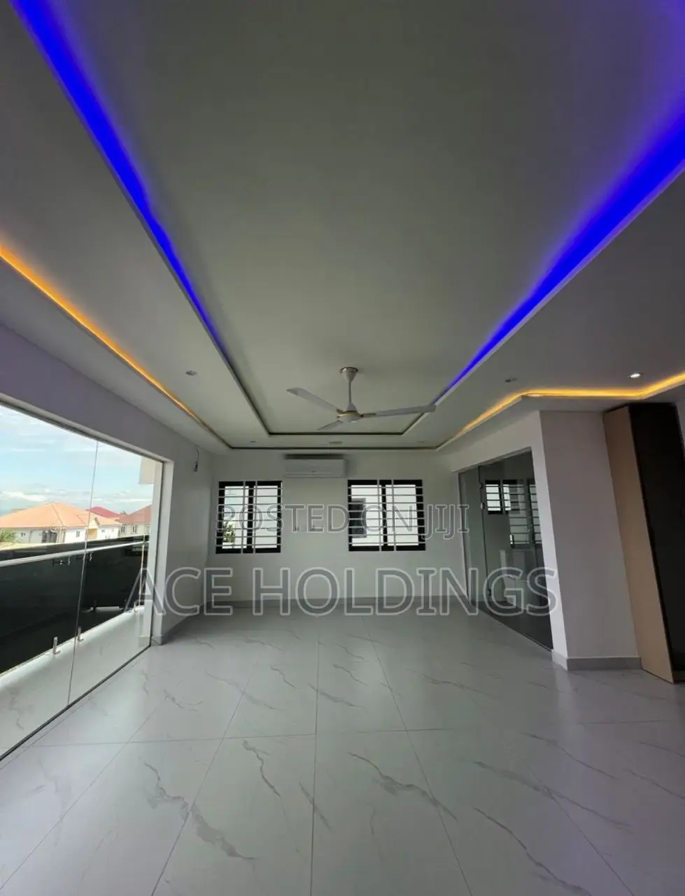 3bdrm Mansion in Ashale Botwe for sale