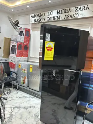 Valuable Black Mirror Top Mount Electric Doubledoor 395 Liters