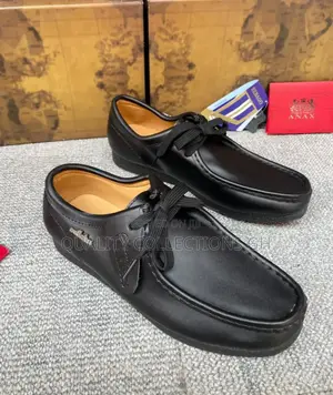 Wallabees Black Leather